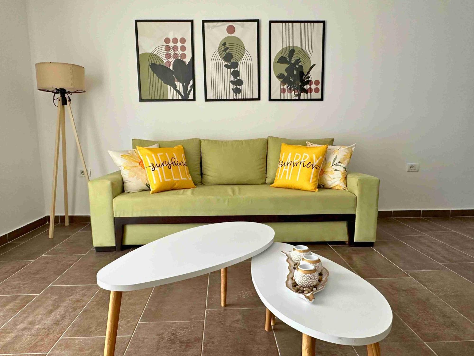 Tropicana Apartments Dhermi Luaran gambar