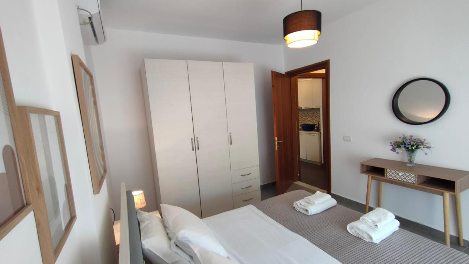 Tropicana Apartments Dhermi Bilik gambar