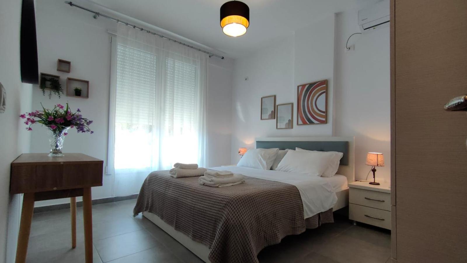 Tropicana Apartments Dhermi Bilik gambar